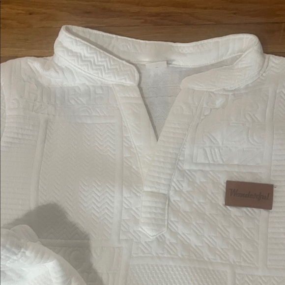 Kids White Textured Shirt and Pants Set - Picture 3 of 3